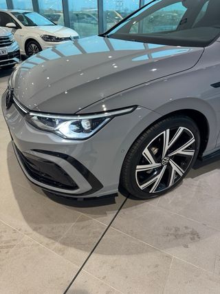 VW Golf Variant R-Line 1.5eTSi 150cv automatico