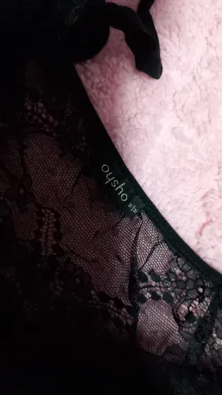 REGALO lencería encaje Oysho negro