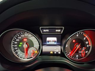 MERCEDES-BENZ Clase CLA CLA 200 d Urban Shooting B