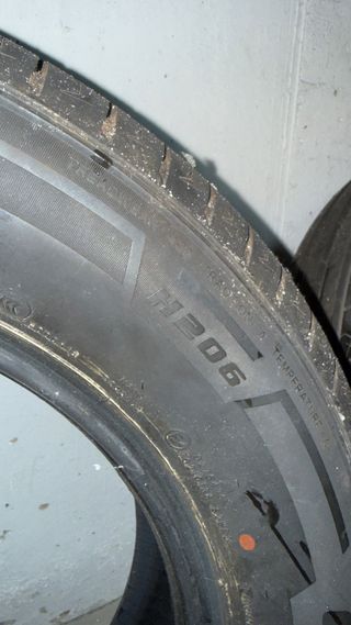 Juego neumáticos 215/60 R16 95V H20