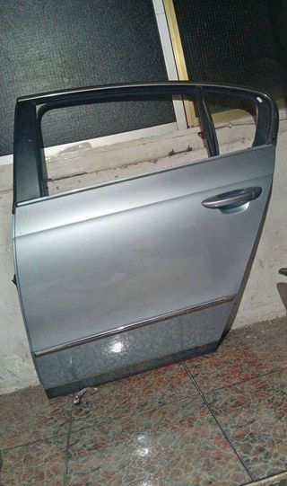 Puerta Volkswagen Passat B6 2006