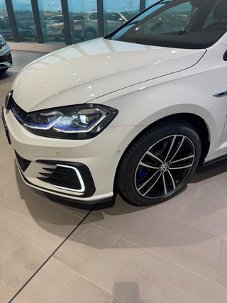 VW Golf GTE 1.4TSi 150cv + 54cv enchufable