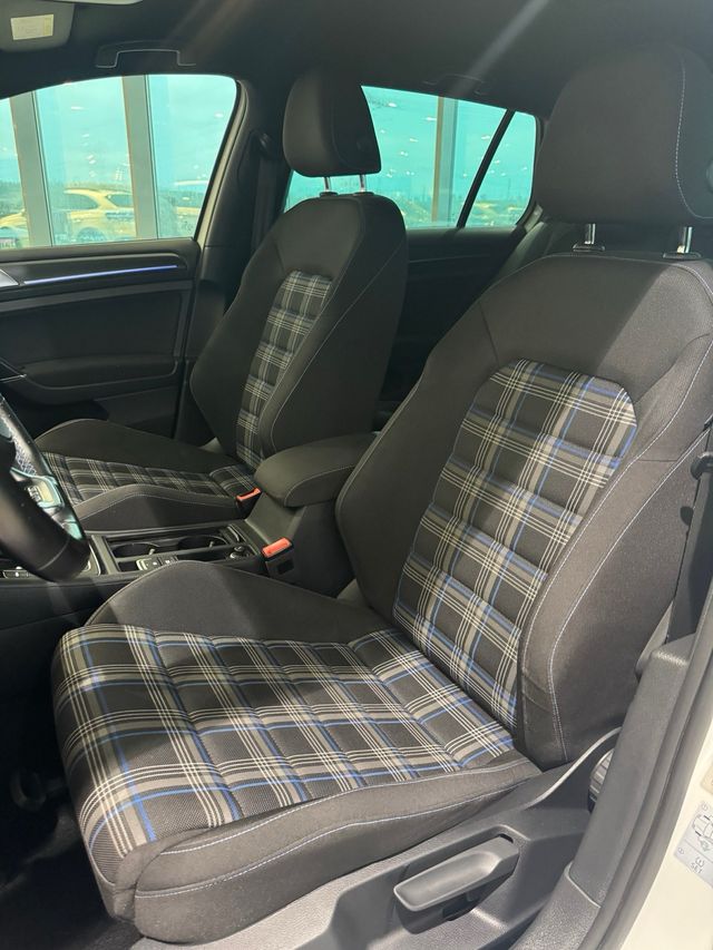 VW Golf GTE 1.4TSi 150cv + 54cv enchufable