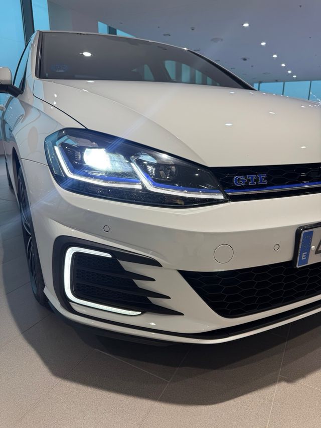 VW Golf GTE 1.4TSi 150cv + 54cv enchufable