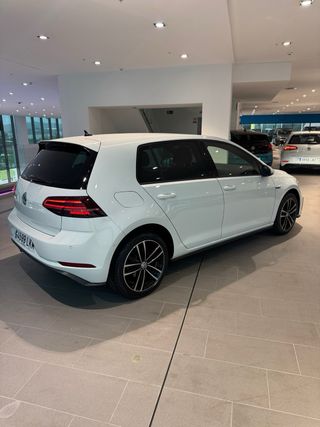 VW Golf GTE 1.4TSi 150cv + 54cv enchufable