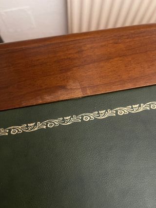Escritorio clásico madera y cuero