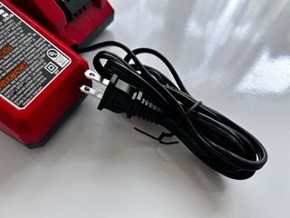 Cargador Milwaukee M12 M18 120V