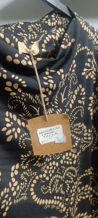 Blusa Paz Torras Negra y Beige talla U