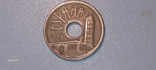 Moneda España 1995 con agujero