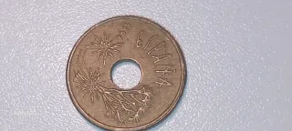 Moneda España 1995 con agujero