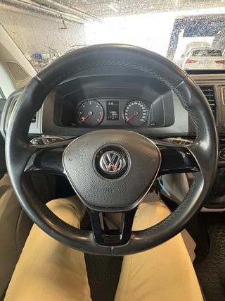 VW Caravelle T6 2.0TDi 150cv automatica