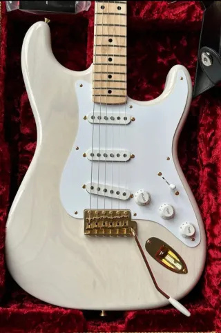 Fender Stratocaster Custom Shop Blonde Gold. Nuevo