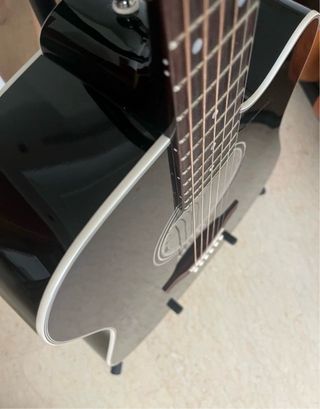 Guitarra Electro acústica Guild D-140 con Estuche