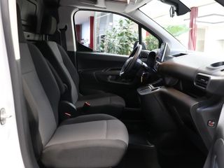 Fiat e-Doblò Furgón 50kWh L1H1 100 kW (136 CV)