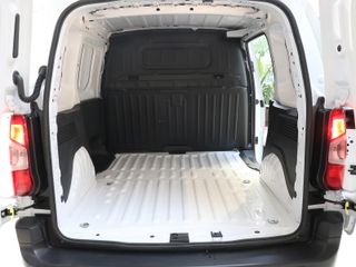 Fiat e-Doblò Furgón 50kWh L1H1 100 kW (136 CV)