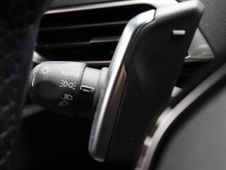 Peugeot 3008 Hybrid 225 Allure e-EAT8 165 kW (225 CV)