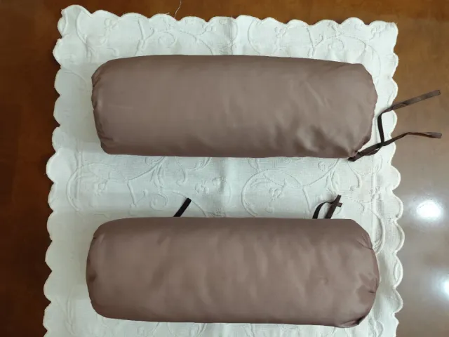 Cojines cilíndricos 26+11beige y marrón