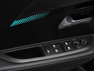 Peugeot e-208 Eléctrico Allure Pack 100 kW (136 CV)