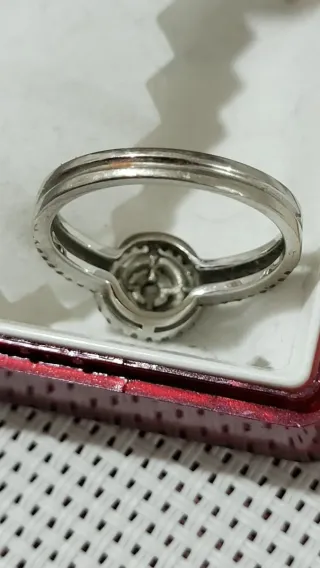 Anillo oro blanco con diamantes