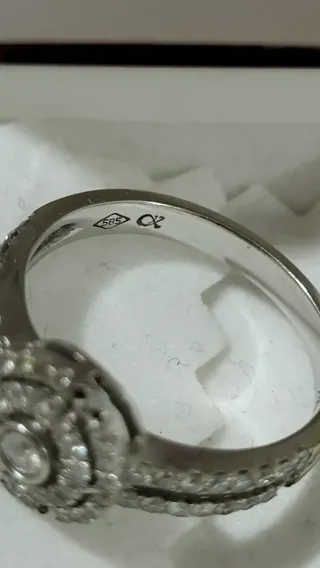 Anillo oro blanco con diamantes