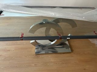 Mesa Comedor Cristal Logo Chanel