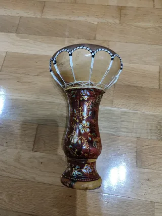 Tamburi artigianali della Tunisia