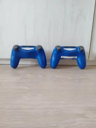 PS4 Slim Blu Edizione Limitata + Giochi e accessor