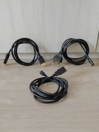 PS4 Slim Blu Edizione Limitata + Giochi e accessor