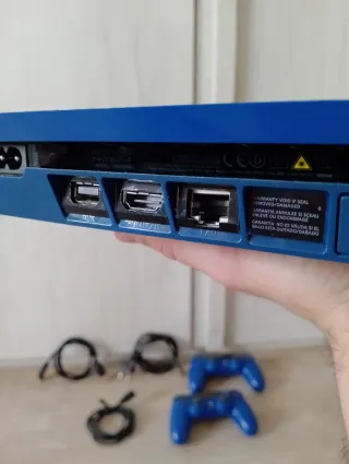 PS4 Slim Blu Edizione Limitata + Giochi e accessor