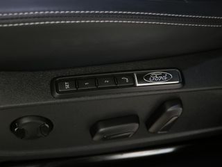 Ford Capri CX740L Premium R. Ext. AWD 77kWh 250 kW (340 CV)