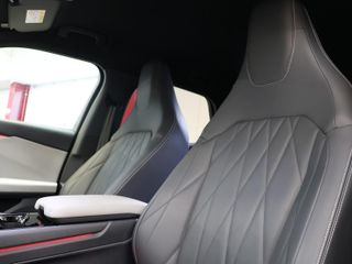 Ford Capri CX740L Premium R. Ext. AWD 77kWh 250 kW (340 CV)