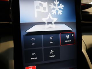 Ford Capri CX740L Premium R. Ext. AWD 77kWh 250 kW (340 CV)