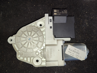 MOTOR ELEVALUNAS DELANTERO IZQUIERDO SEAT IBIZA (