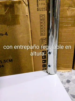 Tavolo da lavoro con ruote e freni