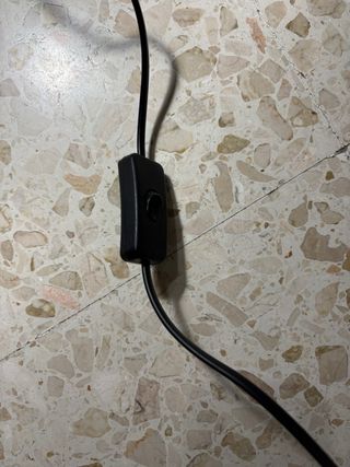 Lámpara de escritorio negra