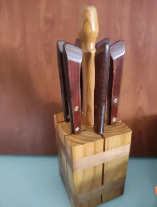 Set de 6 Cuchillos de Madera con Tacoma