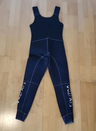 Traje Neopreno Speiton 6mm Talla M con Capucha