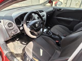 Seat 223724 1p0945094f piloto trasero derecho leon