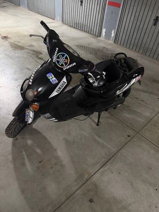 Yamaha Neos Negra
