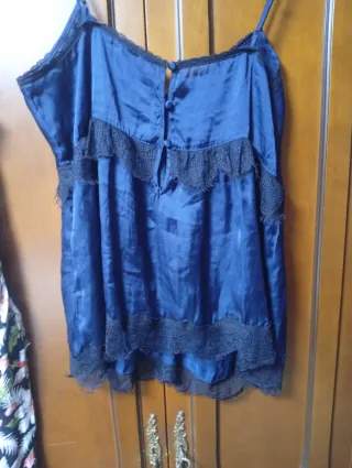 Camiseta casual azul de tirantes muy elegante