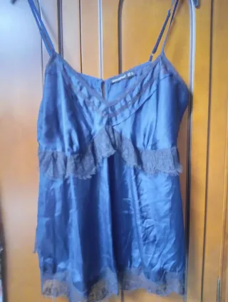 Camiseta casual azul de tirantes muy elegante