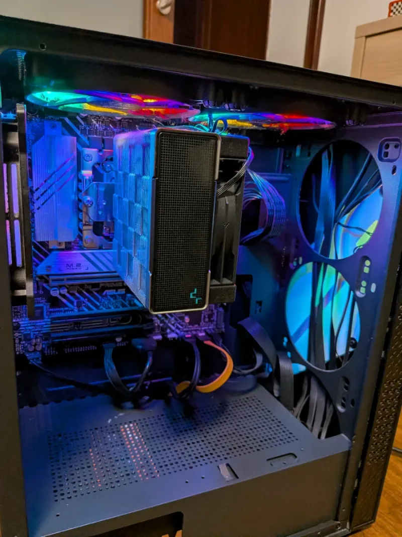 Pc Gaming i5-16GB RAM 3600mhz URGE sin gpu CHOLLO afbeelding 2