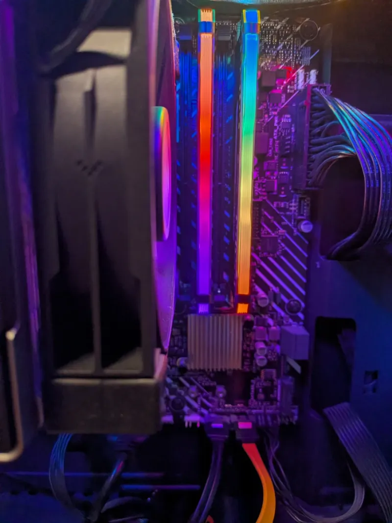 Pc Gaming i5-16GB RAM 3600mhz URGE sin gpu CHOLLO afbeelding 3