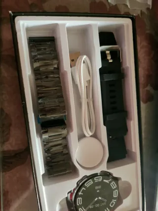 Reloj Inteligente Negro y Plateado