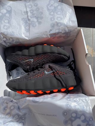 Nike mind 002 black hyper