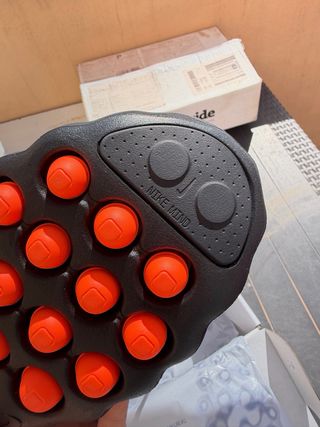 Nike mind 002 black hyper