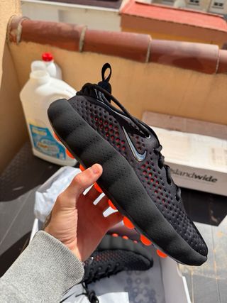 Nike mind 002 black hyper