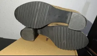 Botines de piel con tacón