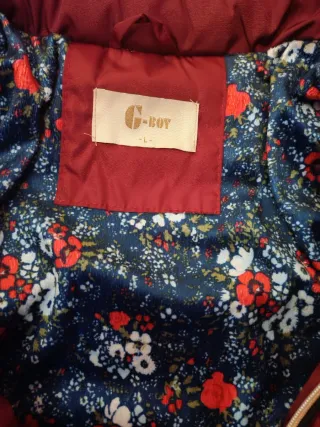 Chaqueta acolchada granate ajustada mujer