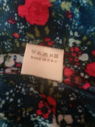 Chaqueta acolchada granate ajustada mujer